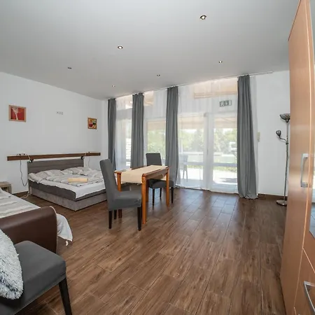 Villamerica B&B Mişcolţ
