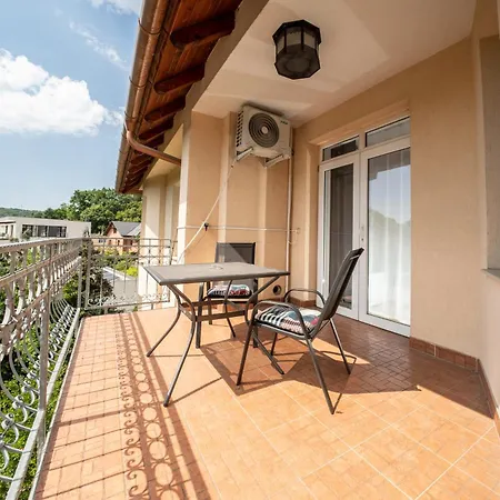 Villamerica 3*