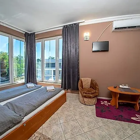 Villamerica 3*