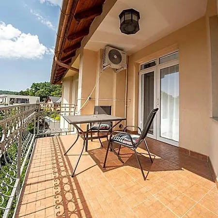 Villamerica Couette-café 3*